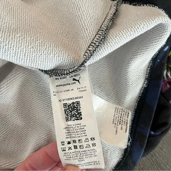 PUMA Dress Black Archive Logo Printed Dress Purple Pink Floral Size small - Picture 3 of 6